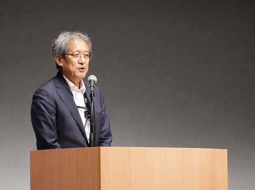 写真：開会の挨拶